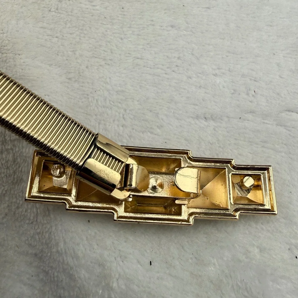 Vintage Gold Tone Stretch Snake Chain Belt Pyramid Stud Buckle Womens One Size